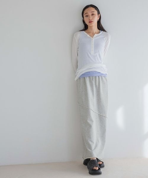 JEANASIS（ジーナシス）の「クロスラメニットサンダル/323119（サンダル・レディース・ブラック系その他/オレンジ系その他/ホワイト系その他・MEDIUM/LARGE）」の5枚目の写真