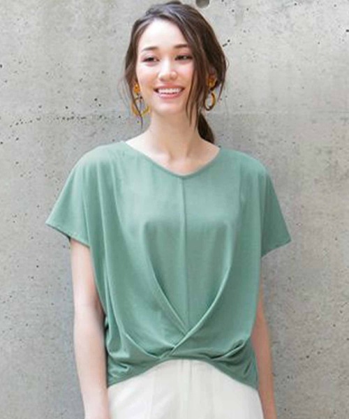 aquagarage(アクアガレージ)の「フロント裾タックドルマントップス(Tシャツ/カットソー・レディース・ミント/ブルー/ブラック/チャコール/ライトグレー/ホワイト/モカ・L/M/LL)」の6枚目の写真
