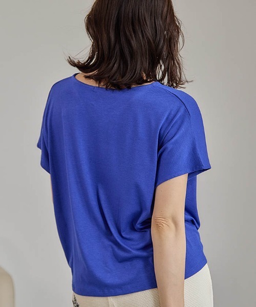 aquagarage(アクアガレージ)の「フロント裾タックドルマントップス(Tシャツ/カットソー・レディース・ミント/ブルー/ブラック/チャコール/ライトグレー/ホワイト/モカ・L/M/LL)」の13枚目の写真