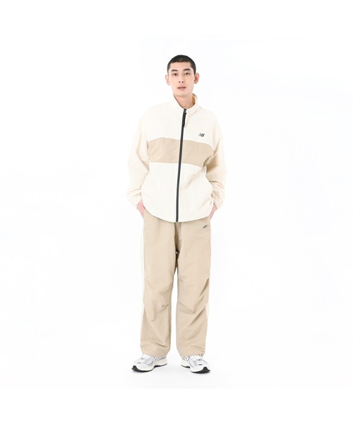 NEW BALANCE(ニューバランス)の「スタンドカラージャケット(ナイロンジャケット・メンズ・ブラック/ネイビー/アイボリー・MEDIUM/SMALL/XX-LARGE/X-LARGE/LARGE)」の19枚目の写真