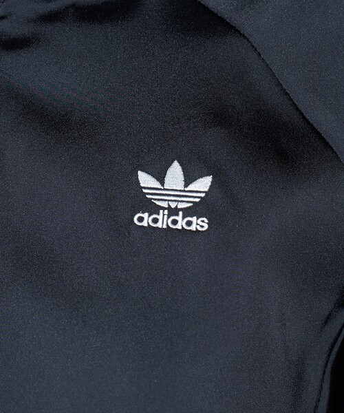 adidas（アディダス）の「adidas/アディダス アディカラー サテン トラックトップ　限定展開（カーディガン/ボレロ・レディース・ブラック・LARGE/MEDIUM）」の15枚目の写真