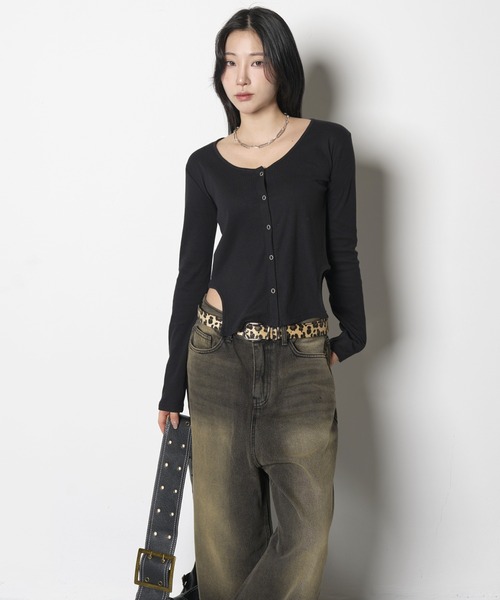 FOLLOWIN（フォロウィン）の「[FLW MADE]シルバーボタンサイドスリットスリムリブTシャツカットソーカーディガン（Tシャツ/カットソー・レディース・ブラック/ホワイト/グレー・FREE）」の18枚目の写真
