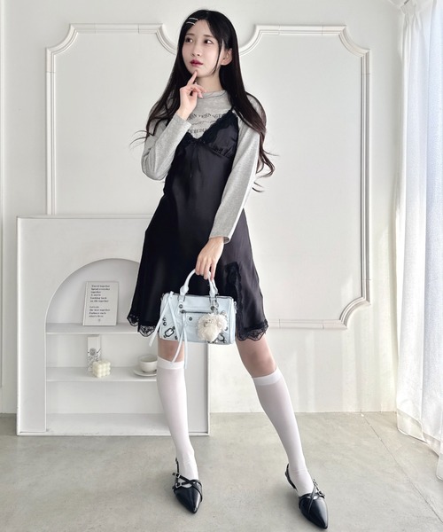 Loueme(ルエム)の「スリットレースランジェリーキャミワンピース(ワンピース・レディース・ホワイト/ブラック/ピンク・FREE)」の6枚目の写真