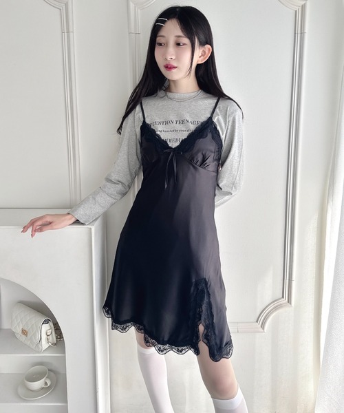 Loueme(ルエム)の「スリットレースランジェリーキャミワンピース(ワンピース・レディース・ホワイト/ブラック/ピンク・FREE)」の4枚目の写真