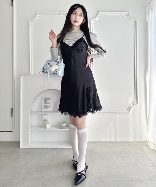 Loueme(ルエム)の「スリットレースランジェリーキャミワンピース(ワンピース・レディース・ホワイト/ブラック/ピンク・FREE)」の7枚目の写真