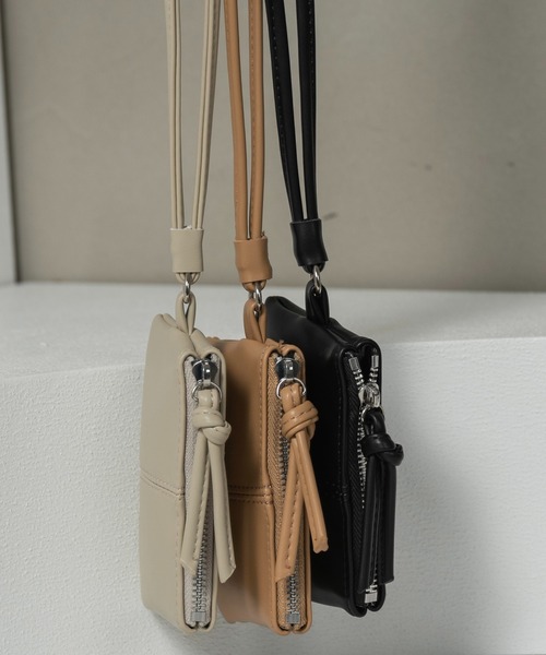 lawgy(ラウジー)の「center stitch mini bag / センターステッチミニバッグ(エコバッグ/サブバッグ・レディース・ブラック/アイボリー/キャメル・FREE)」の4枚目の写真
