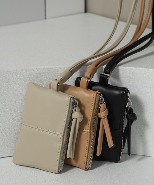 lawgy(ラウジー)の「center stitch mini bag / センターステッチミニバッグ(エコバッグ/サブバッグ・レディース・ブラック/アイボリー/キャメル・FREE)」の5枚目の写真