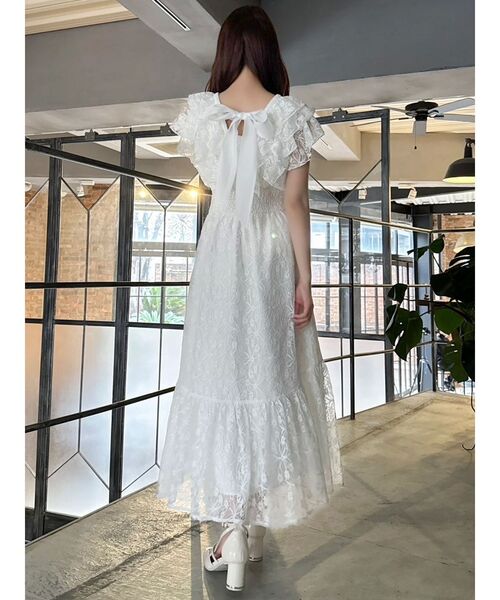 dazzlin バックリボンレースフリルワンピース　ホワイト dazzlin（ダズリン）の「バックリボンレースフリルワンピース