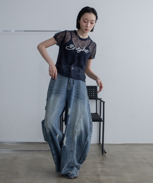 VACANCY（ヴァカンシー）の「裾デザインダメージカーブデニム（デニムパンツ・レディース・ライトブルー・LARGE/MEDIUM/X-LARGE）」の12枚目の写真