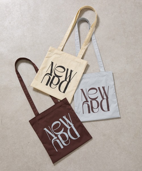 COLONY 2139(コロニートゥーワンスリーナイン)の「ナイロンミニトートバッグ(トートバッグ・レディース・アイボリー/サックスブルー/モカ・FREE)」の4枚目の写真