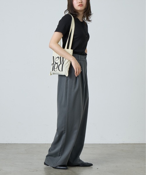 COLONY 2139(コロニートゥーワンスリーナイン)の「ナイロンミニトートバッグ(トートバッグ・レディース・アイボリー/サックスブルー/モカ・FREE)」の14枚目の写真