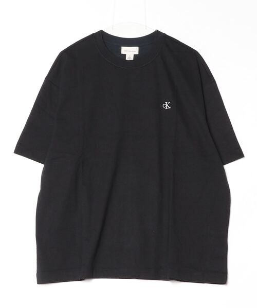 Calvin Klein Jeans(カルヴァンクラインジーンズ)の「Calvin Klein Jeans@アーカイブロゴ リラックスクルーネックTシャツ(Tシャツ/カットソー・メンズ・ブラック/ホワイト・S/M/L)」の1枚目の写真