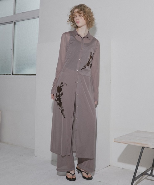 LE CIEL BLEU(ルシェルブルー)の「シアーシャツドレスwフロッキーフラワー / Sheer Shirt Dress w/Flocked Flower(ワンピース・レディース・ブラック/ライトグリーン/ブラウン・38/36)」の8枚目の写真