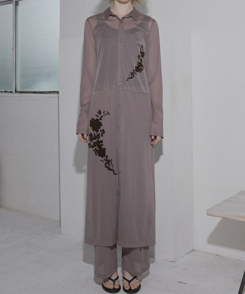 LE CIEL BLEU(ルシェルブルー)の「シアーシャツドレスwフロッキーフラワー / Sheer Shirt Dress w/Flocked Flower(ワンピース・レディース・ブラック/ライトグリーン/ブラウン・38/36)」の9枚目の写真