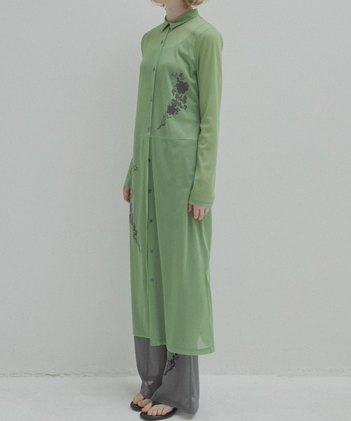LE CIEL BLEU(ルシェルブルー)の「シアーシャツドレスwフロッキーフラワー / Sheer Shirt Dress w/Flocked Flower(ワンピース・レディース・ブラック/ライトグリーン/ブラウン・38/36)」の22枚目の写真