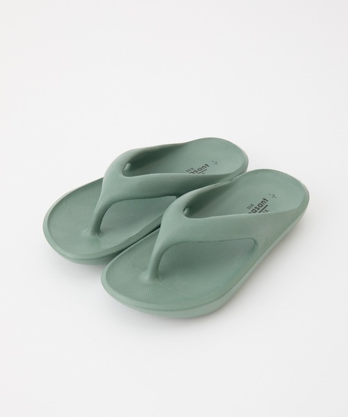 COLONY 2139（コロニートゥーワンスリーナイン）の「マシュマロトングサンダル（サンダル・レディース・ホワイト/ブラック/グリーン・LARGE/MEDIUM）」の10枚目の写真