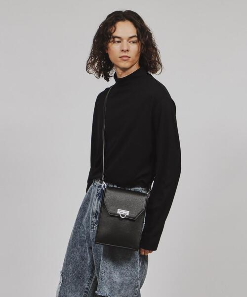 tk.TAKEO KIKUCHI（ティーケータケオキクチ）の「スクエアボックスショルダーバッグ（ユニセックスアイテム）（ショルダーバッグ・メンズ・ブラック系7/グレー系その他3/グレー系その他2/ブラック系/ブラック系その他・00）」の11枚目の写真