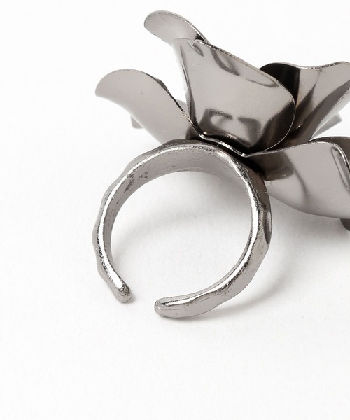 HARE(ハレ)の「ビッグフラワーリング(HARE)(リング・レディース・ブラック/シルバー・FREE)」の17枚目の写真