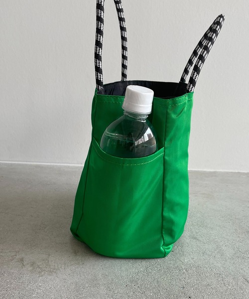 210nouve（トゥージュヌーブ）の「【リバーシブル】ビッグ ロゴ トートバッグ S（トートバッグ・レディース・ネイビー/グリーン/ブラック/オレンジ/パープル・FREE）」の13枚目の写真