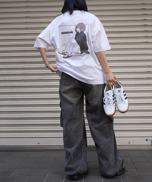 ILL'S（イルズ）の「【SNKR GIRL × #鹿 (Shika) コラボ】ビッグシルエット イラストバックプリント半袖Tシャツ メンズ レディース（Tシャツ/カットソー・メンズ・ホワイト/ホワイト系その他/ブラック/ブラック系その他2/ホワイト系その他2/ブラック系その他・M/L）」の8枚目の写真