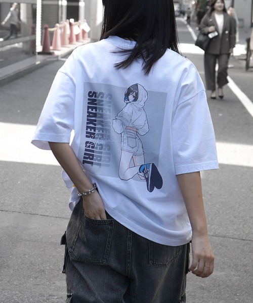 ILL'S（イルズ）の「【SNKR GIRL × #鹿 (Shika) コラボ】ビッグシルエット イラストバックプリント半袖Tシャツ メンズ レディース（Tシャツ/カットソー・メンズ・ホワイト/ホワイト系その他/ブラック/ブラック系その他2/ホワイト系その他2/ブラック系その他・M/L）」の10枚目の写真