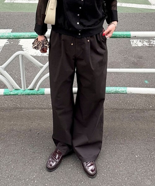 fredy emue(フレディエミュ)の「タイプライターストリングパンツ(その他パンツ・レディース・ブラック/カーキ/ベージュ・38/36)」の21枚目の写真