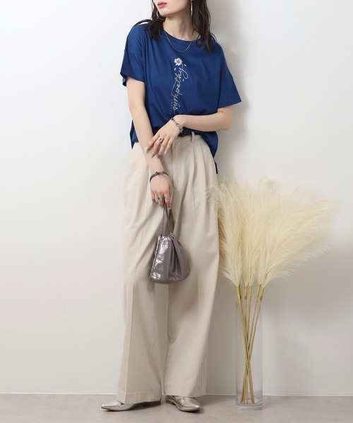 BRODIAEA(ブローディア)の「BRODIAEA ロゴプリント半袖Tシャツ【日本製】(Tシャツ/カットソー・レディース・ブルー/オフホワイト/エメラルド/ブラック/モカ・40)」の15枚目の写真