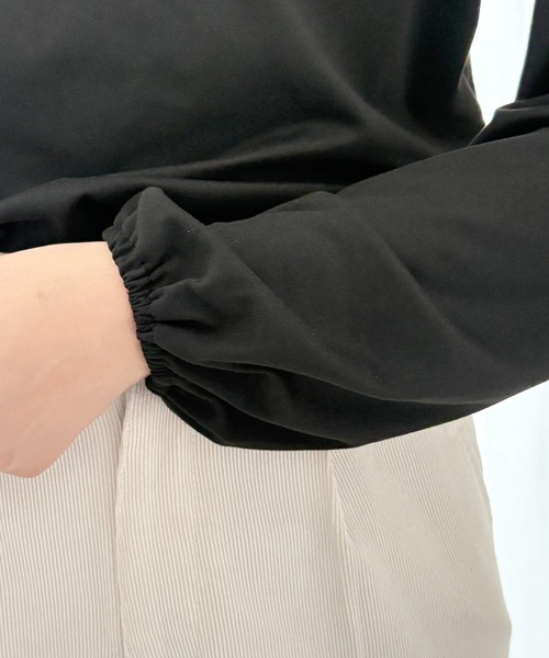 Dewlily(デューリリー)の「一枚でもインナーでも活躍◎カラバリも豊富。ボリューム袖カットソー(シャツ/ブラウス・レディース・ブラック/グリーン/ピンク/レッド/ホワイト/パープル/イエロー/ライトブルー・L/M/XL)」の10枚目の写真