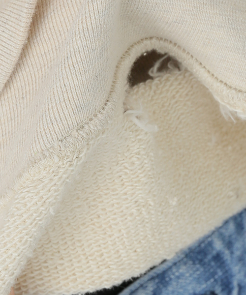 KURO（クロ）の「KURO MORE DAMAGE CREW NECK SWEAT 963966：スウェット（スウェット・レディース・アイボリー・MEDIUM）」の9枚目の写真