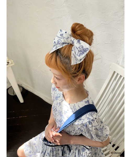 Disney（ディズニー）の「【Disney】ふしぎの国のアリス/トワル・ドゥ・ジュイSTYLEリボンシュシュ（シュシュ・レディース・ブルー/ネイビー・FREE）」の7枚目の写真