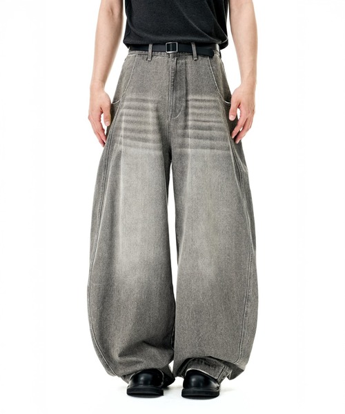 CORPUS TOKYO（コーパス トーキョー）の「立体裁断バルーンワイド