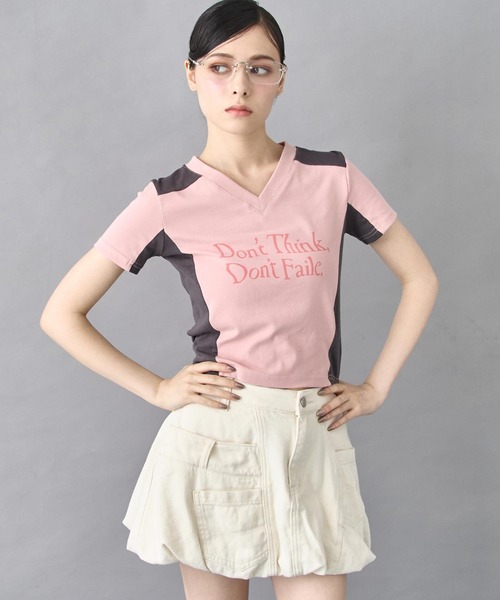 ANAP(アナップ)の「配色 切り替え ゲーミング Tシャツ(Tシャツ/カットソー・レディース・ブラック/ホワイト/ライトピンク・FREE)」の3枚目の写真