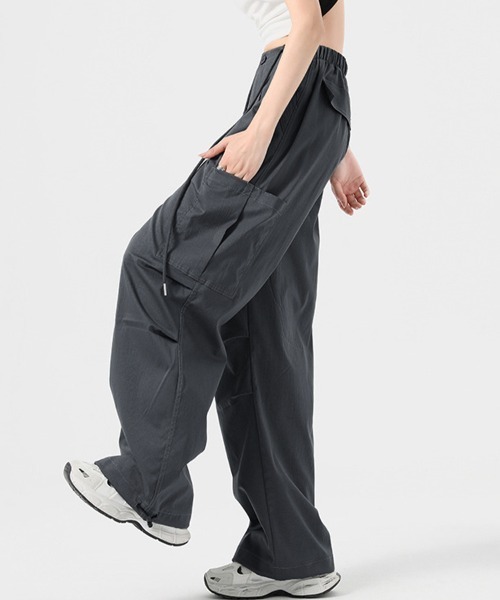 ReRe（リリ）の「ルーズカーゴパンツ（カーゴパンツ・レディース・ブラック/カーキ/ホワイト/ダークグレー/ベージュ・MEDIUM）」の18枚目の写真