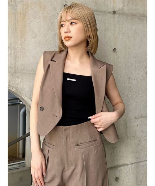 MURUA（ムルーア）の「ロゴプレートスクエアキャミ（キャミソール・レディース・ブラック・FREE）」の14枚目の写真