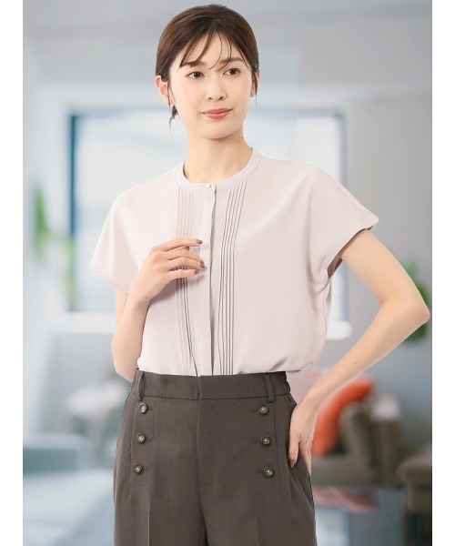 m.f.editorial（エムエフエディトリアル）の「【接触冷感 UVカット ストレッチ】m.f.エディトリアルレディース バンドカラー 比翼ブラウス（シャツ/ブラウス・レディース・ホワイト/ネイビー/ピンク系その他・MEDIUM/LARGE）」の3枚目の写真