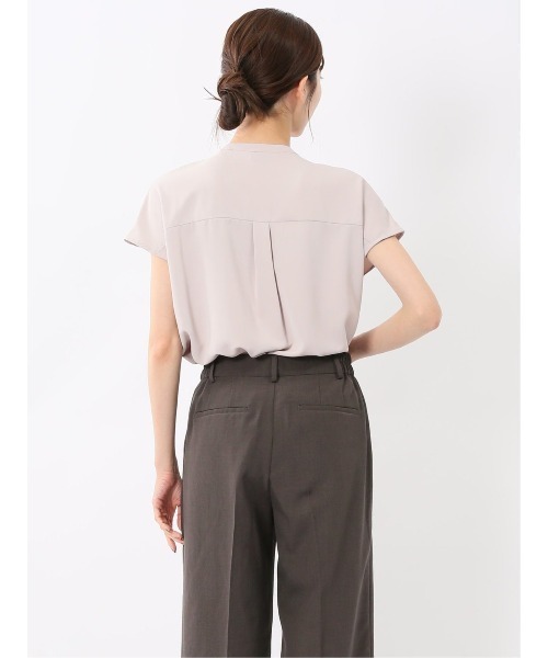 m.f.editorial（エムエフエディトリアル）の「【接触冷感 UVカット ストレッチ】m.f.エディトリアルレディース バンドカラー 比翼ブラウス（シャツ/ブラウス・レディース・ホワイト/ネイビー/ピンク系その他・MEDIUM/LARGE）」の15枚目の写真