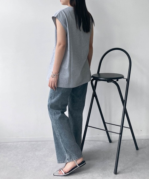 AS KNOW AS plus（アズノゥアズプラス）の「●ノースリロゴプリント サイドスリット入り ビッグサイズTシャツ（Tシャツ/カットソー・レディース・カーキ/オフホワイト/杢グレー・FREE）」の18枚目の写真