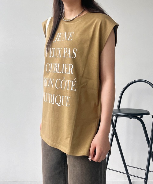 AS KNOW AS plus（アズノゥアズプラス）の「●ノースリロゴプリント サイドスリット入り ビッグサイズTシャツ（Tシャツ/カットソー・レディース・カーキ/オフホワイト/杢グレー・FREE）」の15枚目の写真