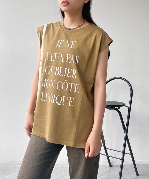 AS KNOW AS plus（アズノゥアズプラス）の「●ノースリロゴプリント サイドスリット入り ビッグサイズTシャツ（Tシャツ/カットソー・レディース・カーキ/オフホワイト/杢グレー・FREE）」の16枚目の写真