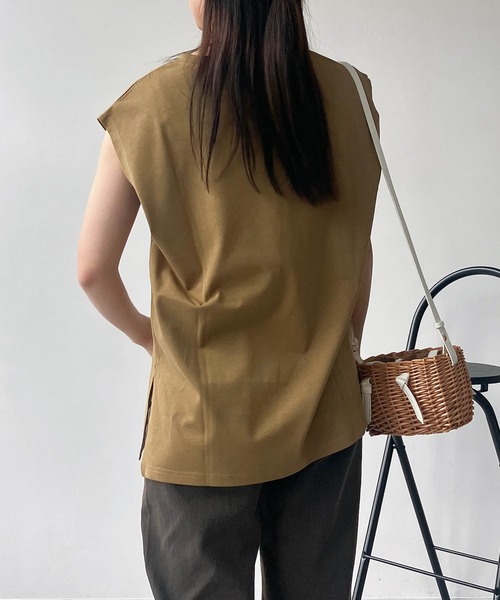 AS KNOW AS plus（アズノゥアズプラス）の「●ノースリロゴプリント サイドスリット入り ビッグサイズTシャツ（Tシャツ/カットソー・レディース・カーキ/オフホワイト/杢グレー・FREE）」の11枚目の写真
