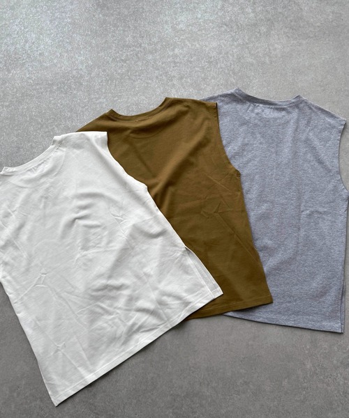 AS KNOW AS plus（アズノゥアズプラス）の「●ノースリロゴプリント サイドスリット入り ビッグサイズTシャツ（Tシャツ/カットソー・レディース・カーキ/オフホワイト/杢グレー・FREE）」の6枚目の写真