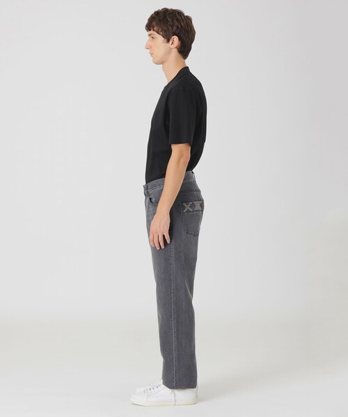 BLACK LABEL CRESTBRIDGE(ブラックレーベル・クレストブリッジ)の「メタリックファイバーウォッシュドデニム(デニムパンツ・メンズ・グレー系その他・M/L/XL)」の3枚目の写真