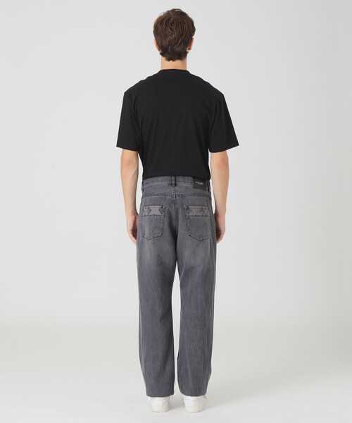 BLACK LABEL CRESTBRIDGE(ブラックレーベル・クレストブリッジ)の「メタリックファイバーウォッシュドデニム(デニムパンツ・メンズ・グレー系その他・M/L/XL)」の4枚目の写真