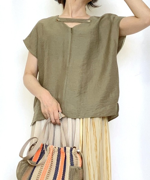 Q（キュー）の「レーヨンスラブネックベルトブラウス（シャツ/ブラウス・レディース・オリーブ/ブラック・MEDIUM）」の15枚目の写真