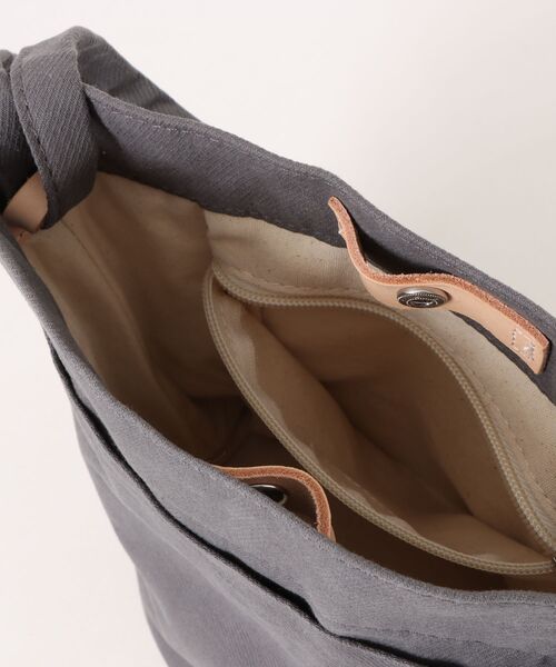 EARTH MADE（アースメイド）の「ROUND-BOTTOM SHOULDER（ショルダーバッグ・レディース・グレー/グリーン/ブルー・FREE）」の7枚目の写真
