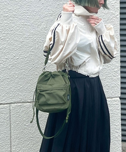 Fashion Letter(ファッションレター)の「2way ハンドメイドコード巾着バッグ(ショルダーバッグ・レディース・ベージュ/アイボリー/カーキ/ブラック・FREE)」の7枚目の写真