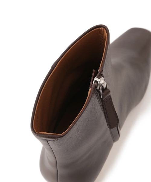 ROPE'（ロペ）の「イタリアンレザーショートブーツ（ブーツ・レディース・ダークブラウン/ブラック・36/36.5/37/37.5）」の6枚目の写真