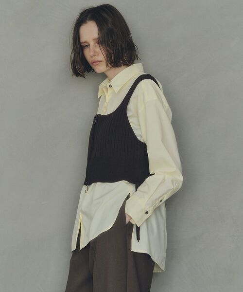 YECCA VECCA(イェッカヴェッカ)の「ロングシャツ(シャツ/ブラウス・レディース・オフホワイト/イエロー/ネイビー/ブルー・FREE)」の6枚目の写真