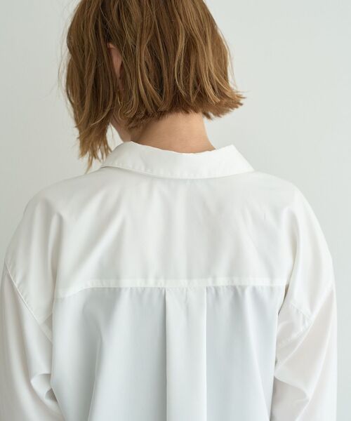 YECCA VECCA（イェッカヴェッカ）の「ロングシャツ（シャツ/ブラウス・レディース・オフホワイト/イエロー/ネイビー/ブルー・FREE）」の20枚目の写真