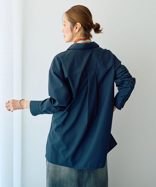 YECCA VECCA（イェッカヴェッカ）の「ロングシャツ（シャツ/ブラウス・レディース・オフホワイト/イエロー/ネイビー/ブルー・FREE）」の12枚目の写真